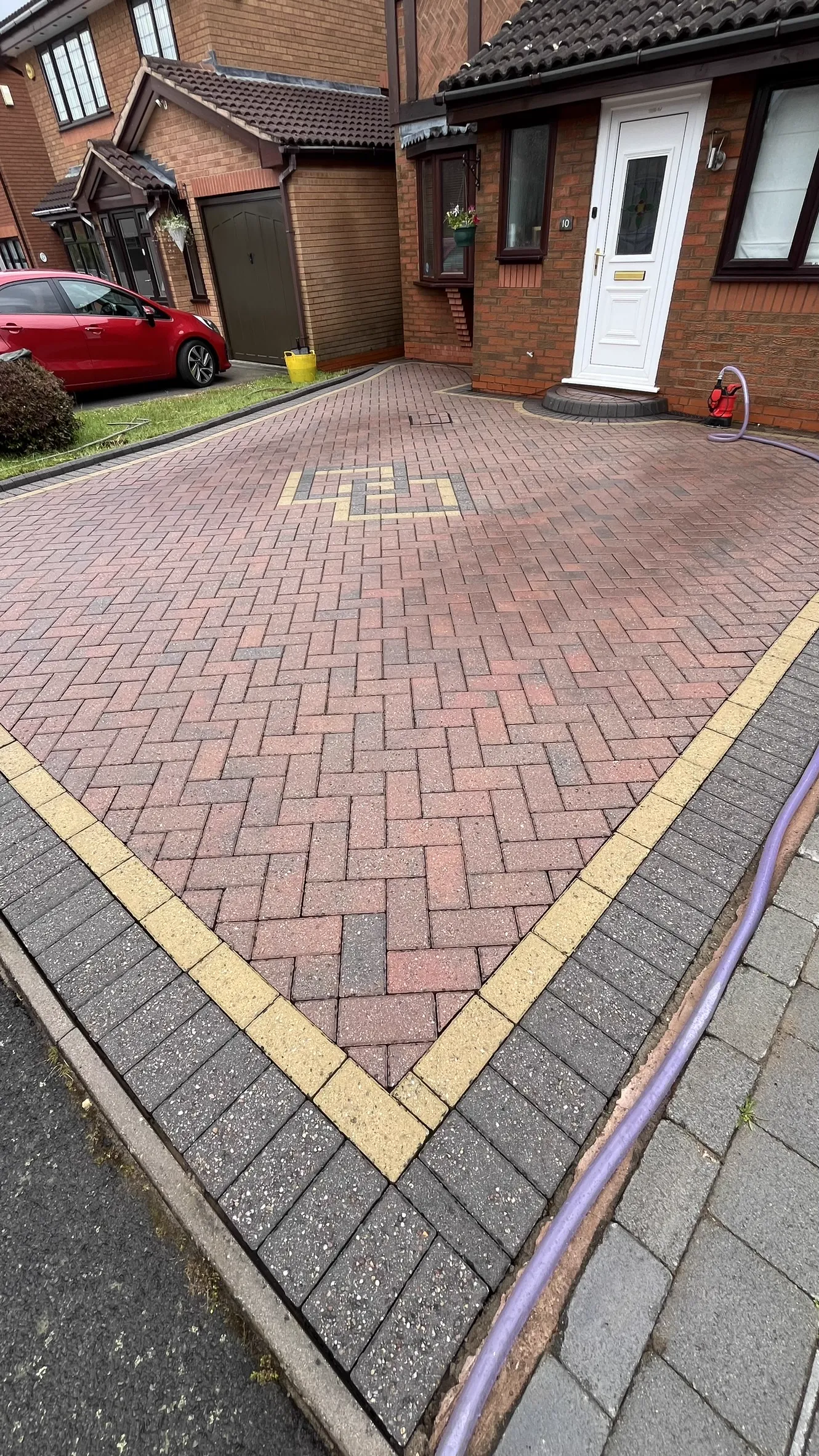 Driveway cleaning in Bromsgrove